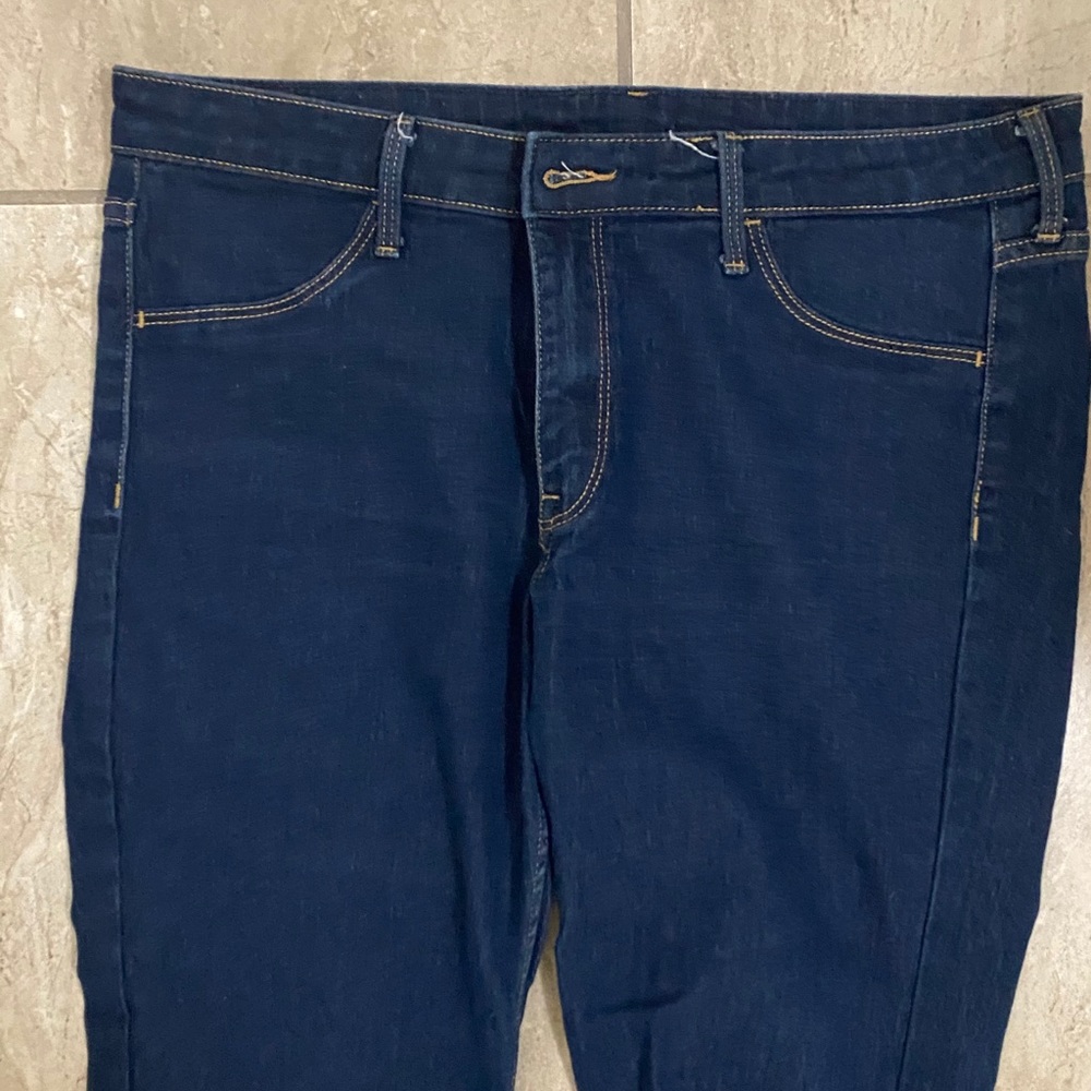 jeans